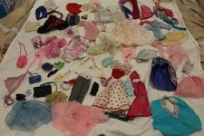 lot vêtements 55 articles  BARBIE  chaussure  1970 / 1980 vintage ancien