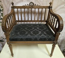 Grand fauteuil de style Louis