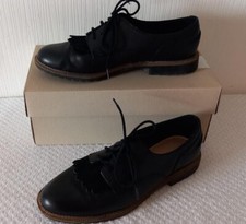 Chaussures à lacet cuir noir P/39,5 "Clarks"