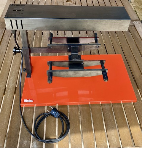 Appareil raclette orange - à,