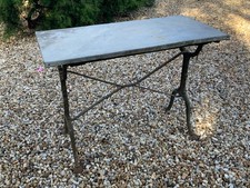 Ancienne petite table de