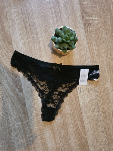 Tanga échancré dentelle