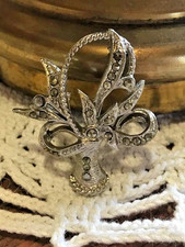 Broche panier floral ancienne argenté  marcassites