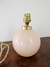 Pied de lampe boule en opaline