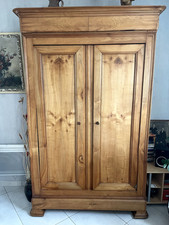 Armoire bois massif clair