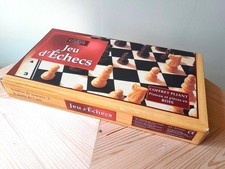 Jeu d'échecs en bois coffret