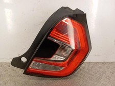 Feu arriere principal droit