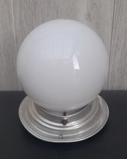 Ancien plafonnier globe boule opaline blanche socle alu luminaire suspension n1