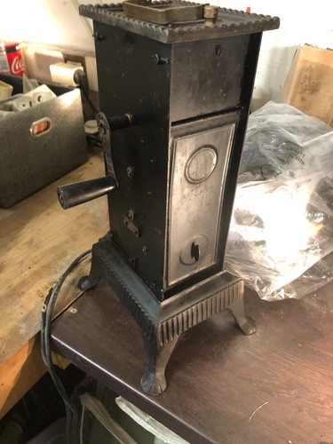 Ancien moteur tournebroche - ancien, de