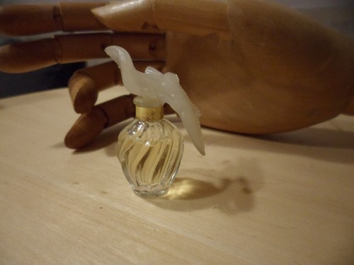 Miniature parfum nina - nina, colombe