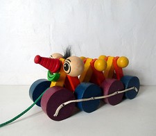 ancien jouet en bois à tirer