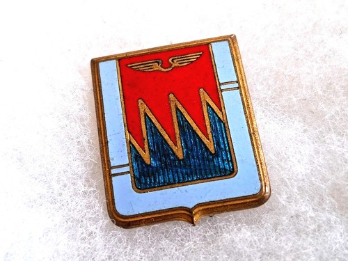 Insigne militaire ecole - un,