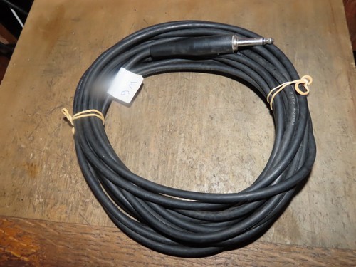Yellow cable micro jack - to,