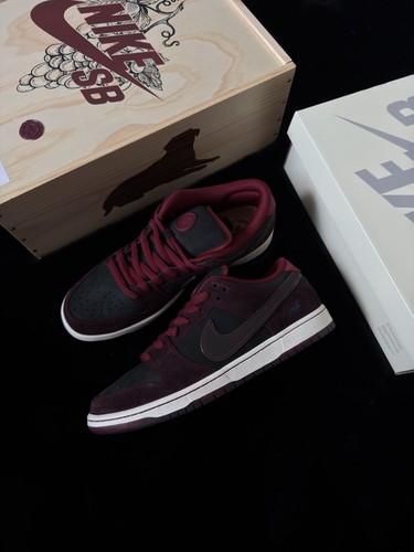 Nike dunk low riot - nike,