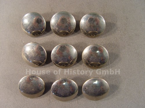 151913 lot 9 - 9, boutons