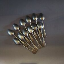 12 petites cuillères en étain