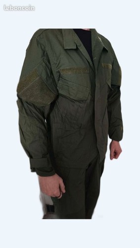 Tenue militaire camouflage