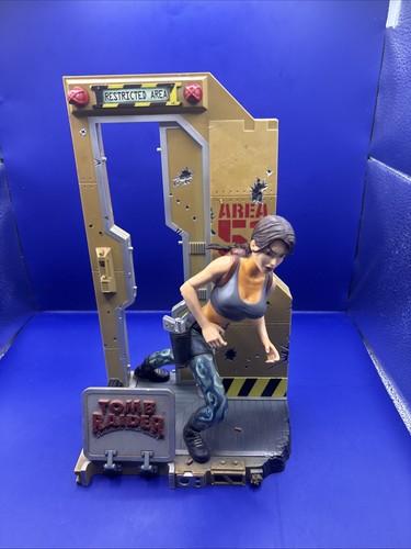 Figurine tomb raider lara - figurine,