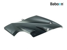 Carénage supérieur droite