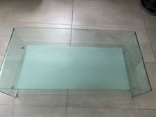 table de salon basse en verre rectangulaire