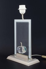 Le Dauphin, France. Lampe de