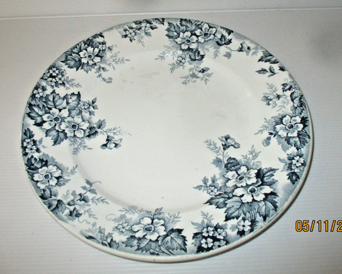 Ancien plat terre fer - de,