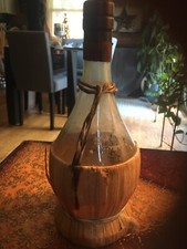 wine bottlebred tip wood
