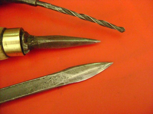 Anciens outils bourrelier - anciens,