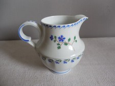 POT A LAIT EN PORCELAINE HAVILAND décor aux barbeaux