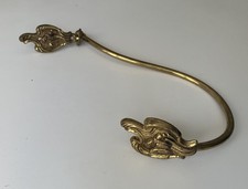 embrace embrasse de rideaux