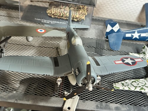 Franklin mint armour f4u - mint,