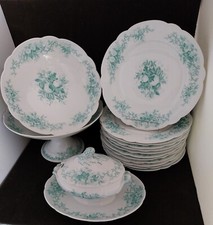 SERVICE DE TABLE, VAISSELLE ANCIENNE , PORCELAINE ASSIETTES SAUCIERE COMPOTIERS