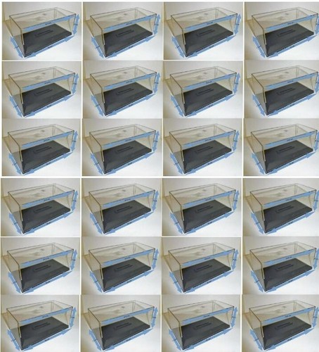 Lot boites vitrine socle - +,