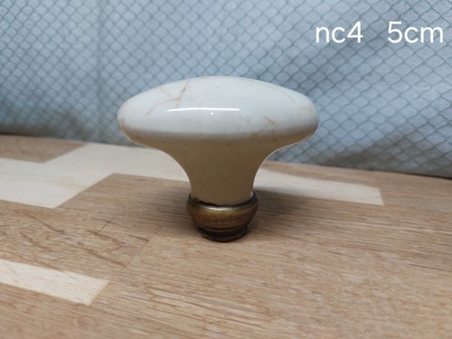 Bouton meuble ancien