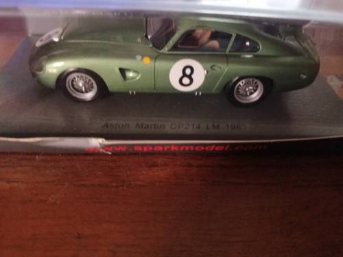 Spark s2414 aston martin - aston, dp214