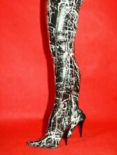 Bottes En Latex Noir - Blanc