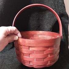Basket With Moveable Handle