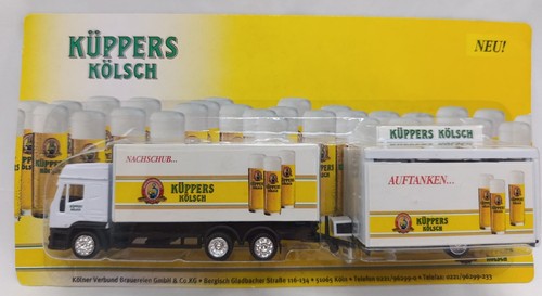 Camion porteur avec remorque - avec,