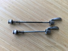 Paire de serrages rapides VTT 90's Shimano XTR M900 2/2