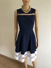 robe patineuse bleue marine et blanche taille S jamais portée 