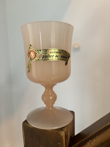 Verre sur pied opaline rose - verre,