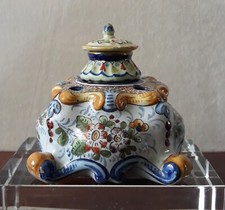 Encrier en faïence de DESVRES pour être vendu à NEVERS début 20ème siècle