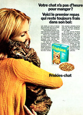 Publicité Advertising 0722  1971     Friskies-chat   votre chat n'a pas d'heure