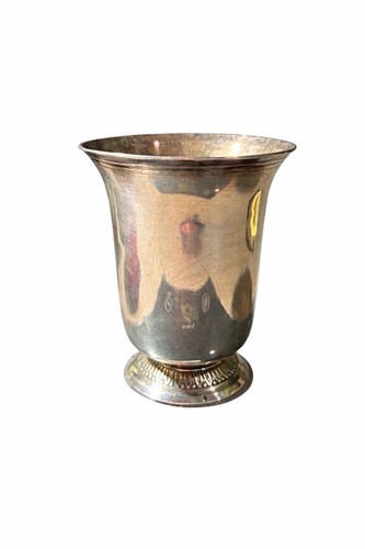 Grande timbale sur - pied, en