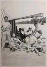 Famille A La Plage 1937 Jeu