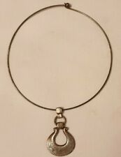 Collier UBU, ras du cou