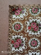 Grand napperon brodé à fils