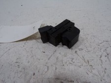 COMMANDE LEVE-VITRE AVANT