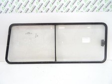 Vitre arriere droit UMM ALTER