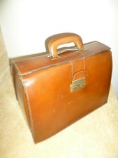 SAC sacoche EN CUIR Médecin